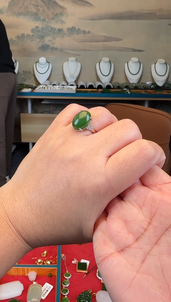 未镶嵌戒指和田玉卡16