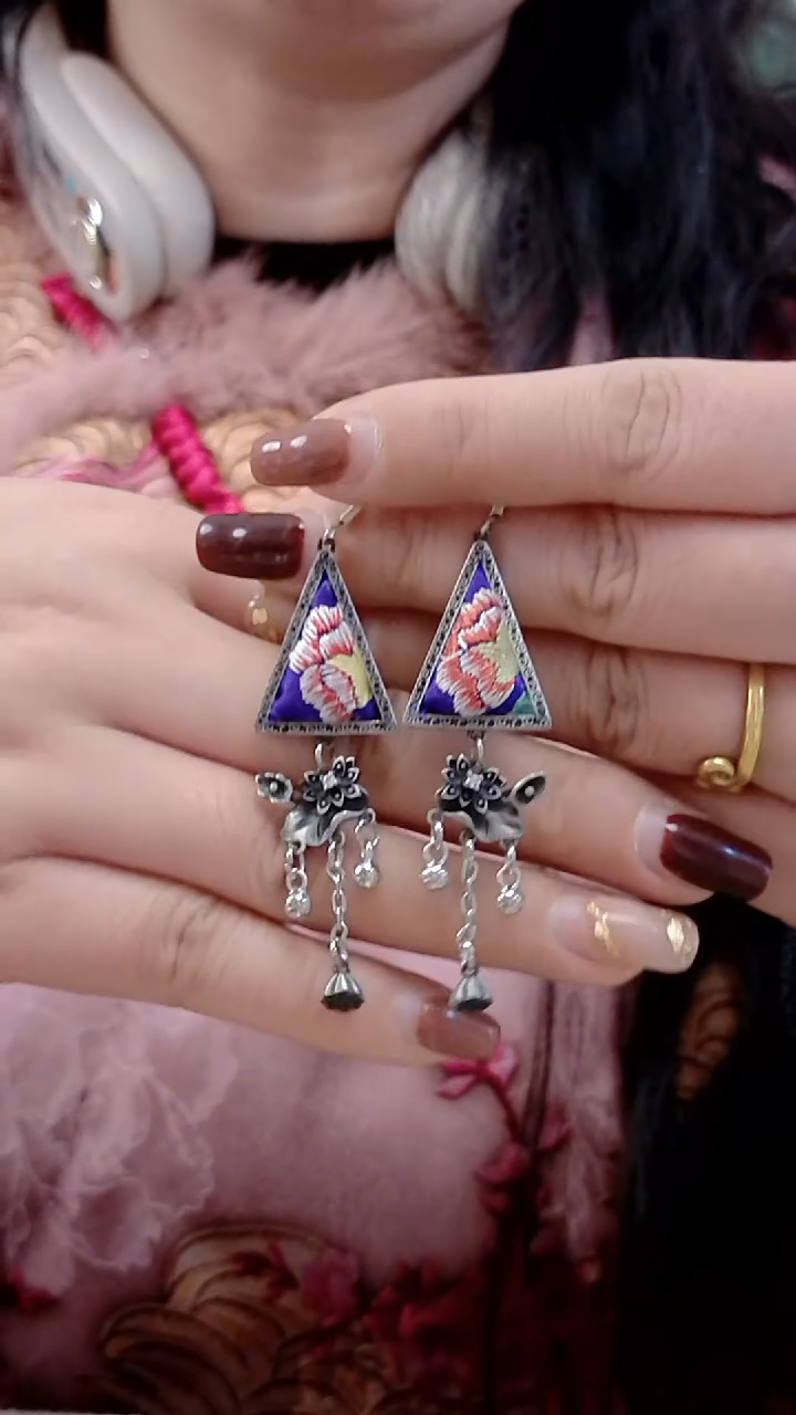 【闪购商品】织绣民族风老绣饰品213