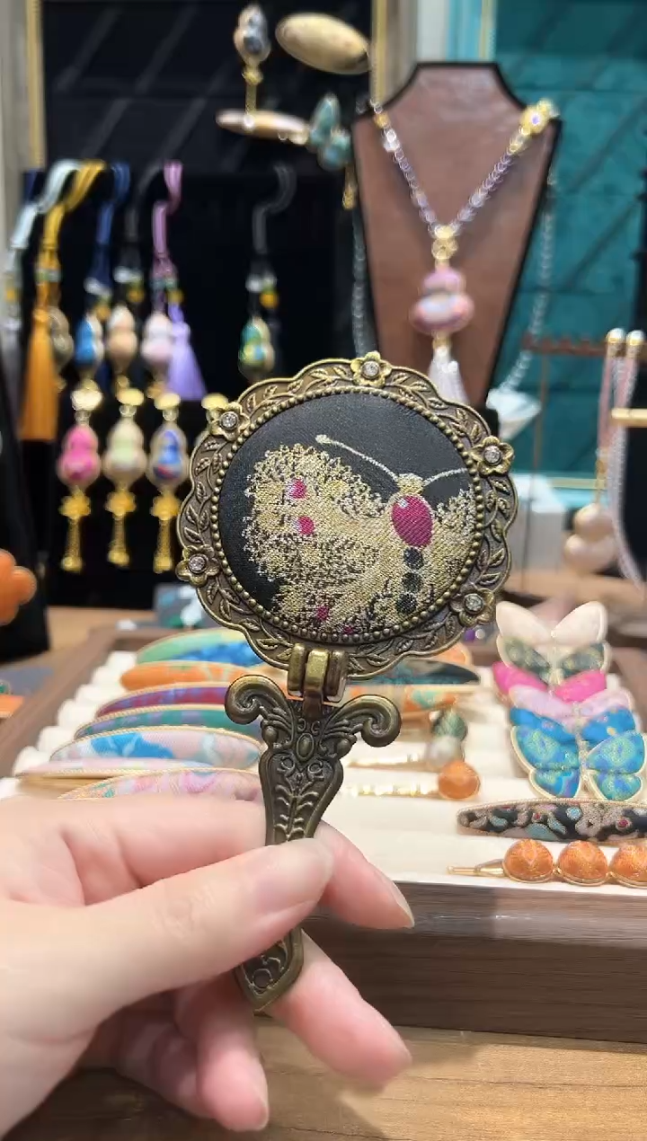 【闪购商品】【孤品车3.13】黑金蝴蝶镜子孤品