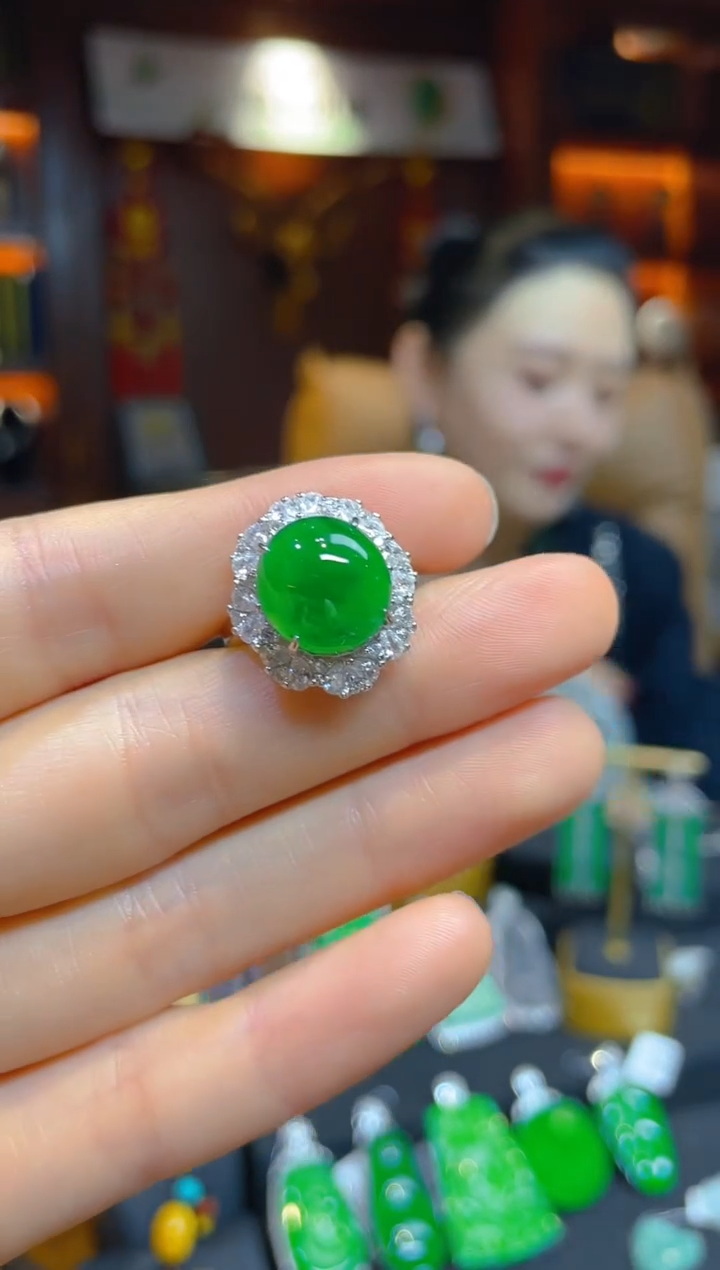 【闪购商品】翡翠戒指银S925镶嵌117452天然A货翡翠蛋面戒指