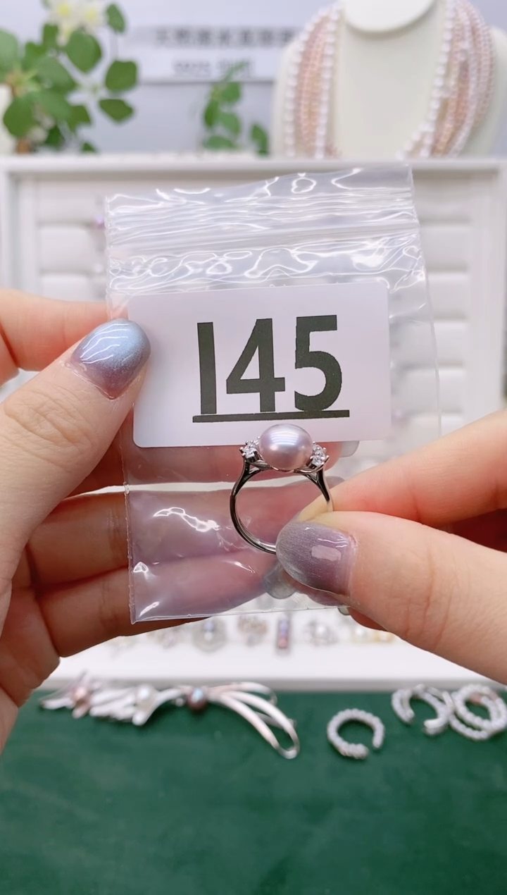 银S925镶嵌无淡水珍珠。?I45