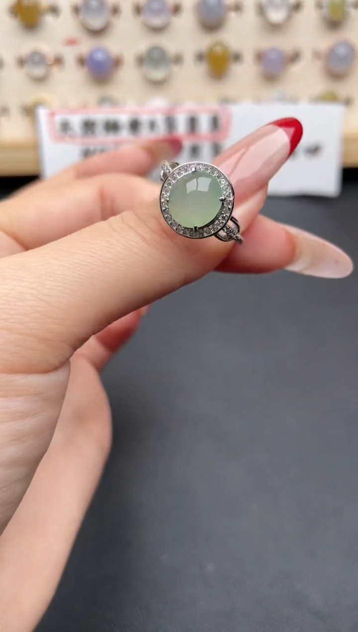 【闪购商品】翡翠戒指银S925镶嵌一物一证一礼盒
