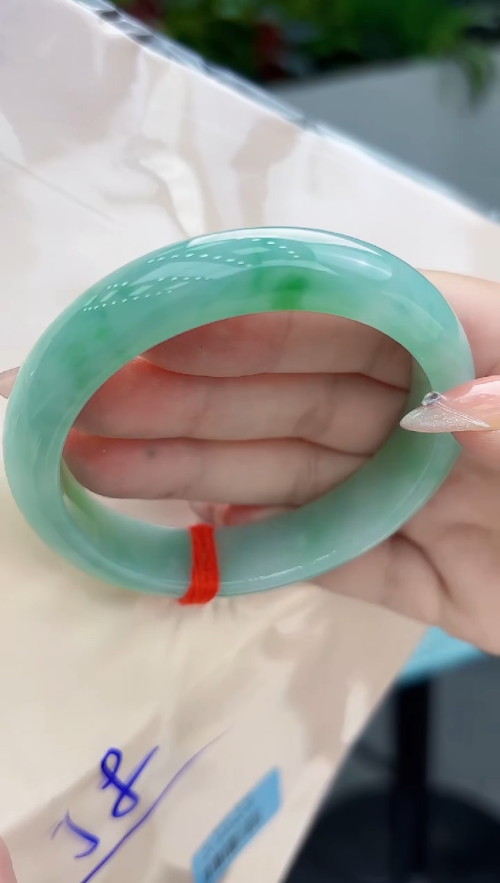 【闪购商品】翡翠手镯未镶嵌翡翠手镯