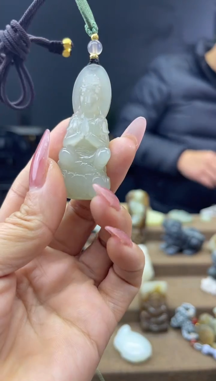 颈饰未镶嵌和田玉1