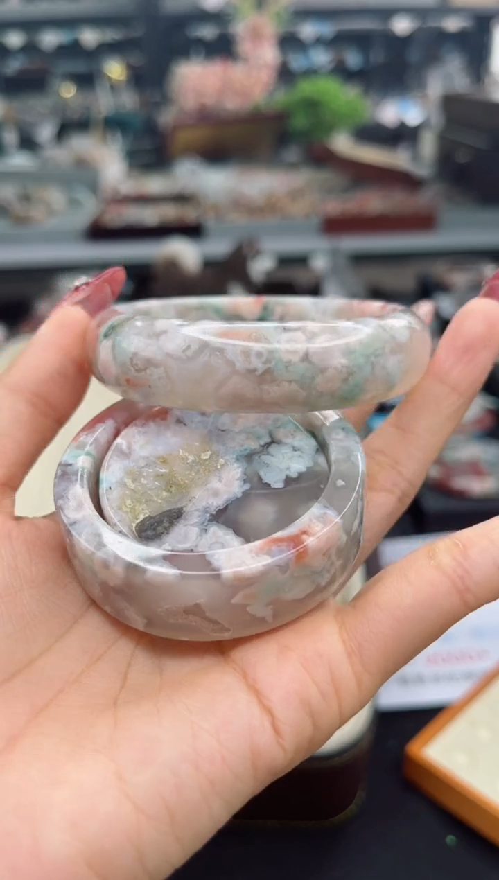 【闪购商品】石英质玉手镯未镶嵌62圈口（赠品镯心）4S9361095