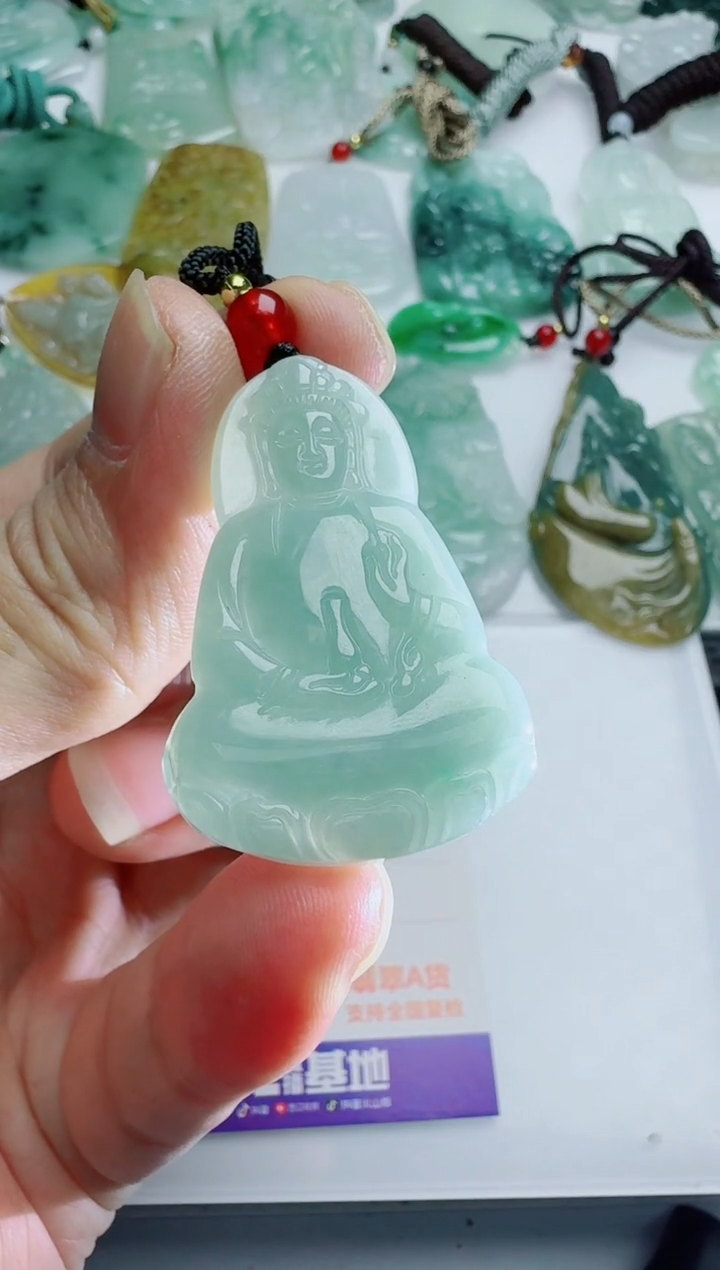 【闪购商品】翡翠吊坠(不含链)未镶嵌1