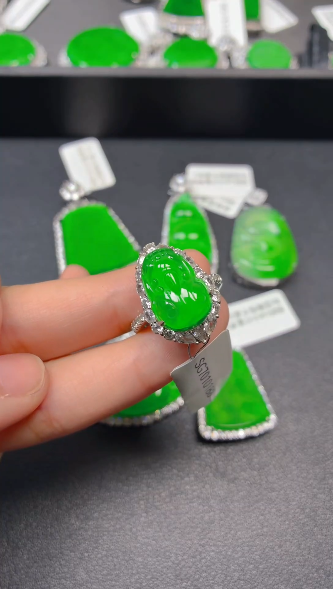 颈饰银S925镶嵌翡翠1