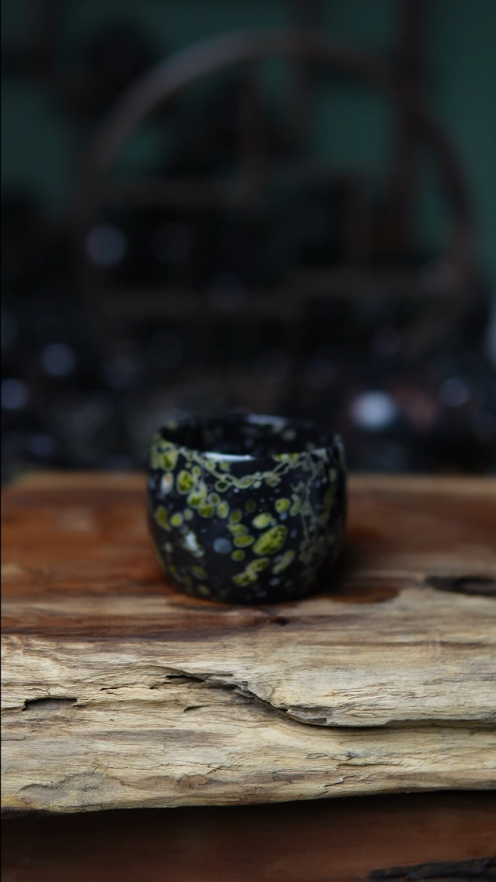 【闪购商品】梅花玉老料禅杯绿梅