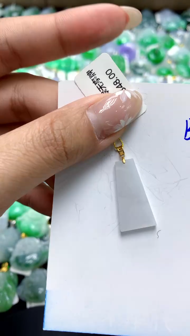 【闪购商品】翡翠颈饰18K金镶嵌111111111111