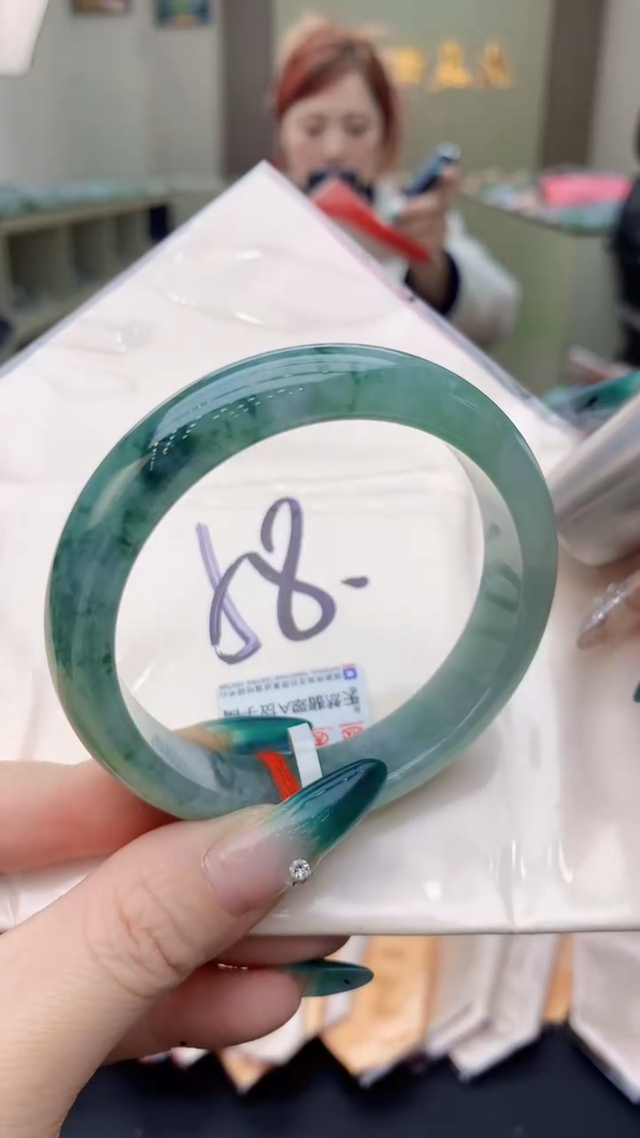 【闪购商品】翡翠手镯未镶嵌0213034561