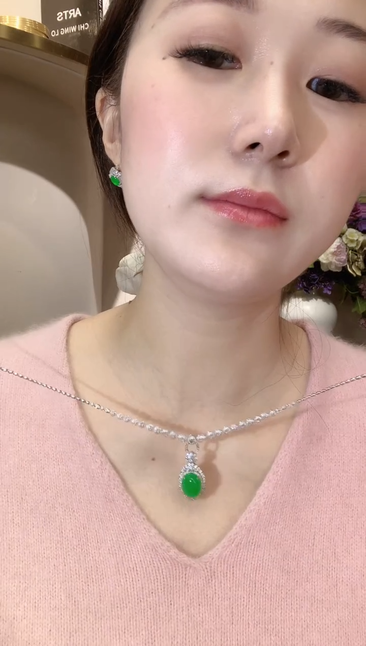 吊坠(不含链)18K金镶嵌翡翠d68