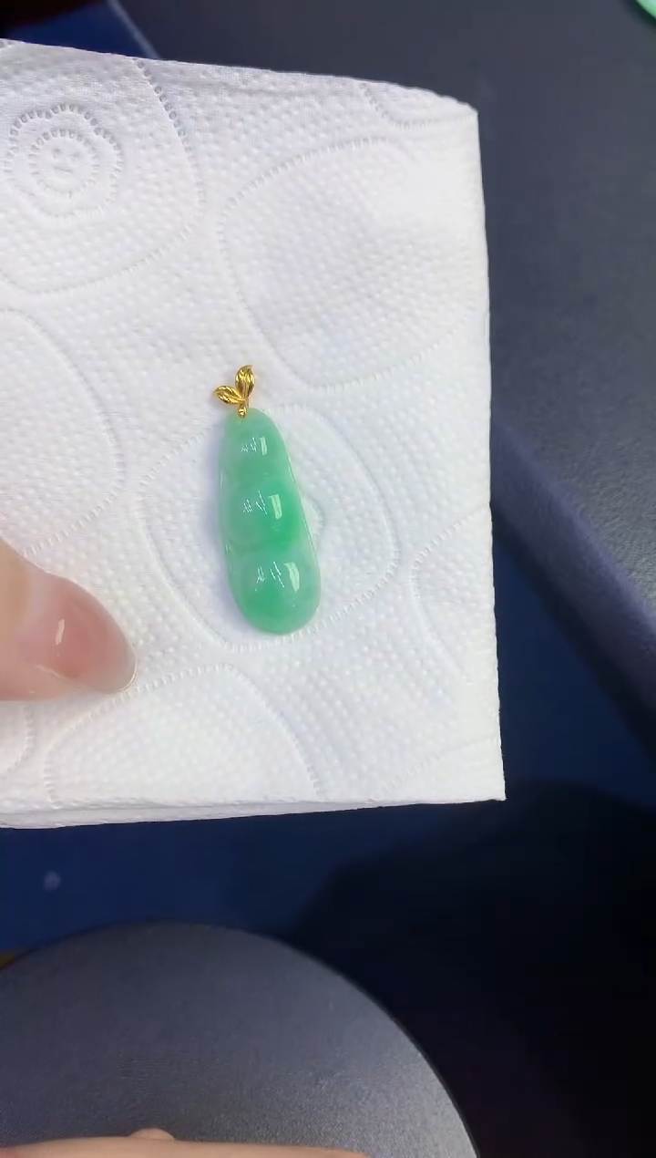 颈饰18K金镶嵌翡翠缅甸天然翡翠A货