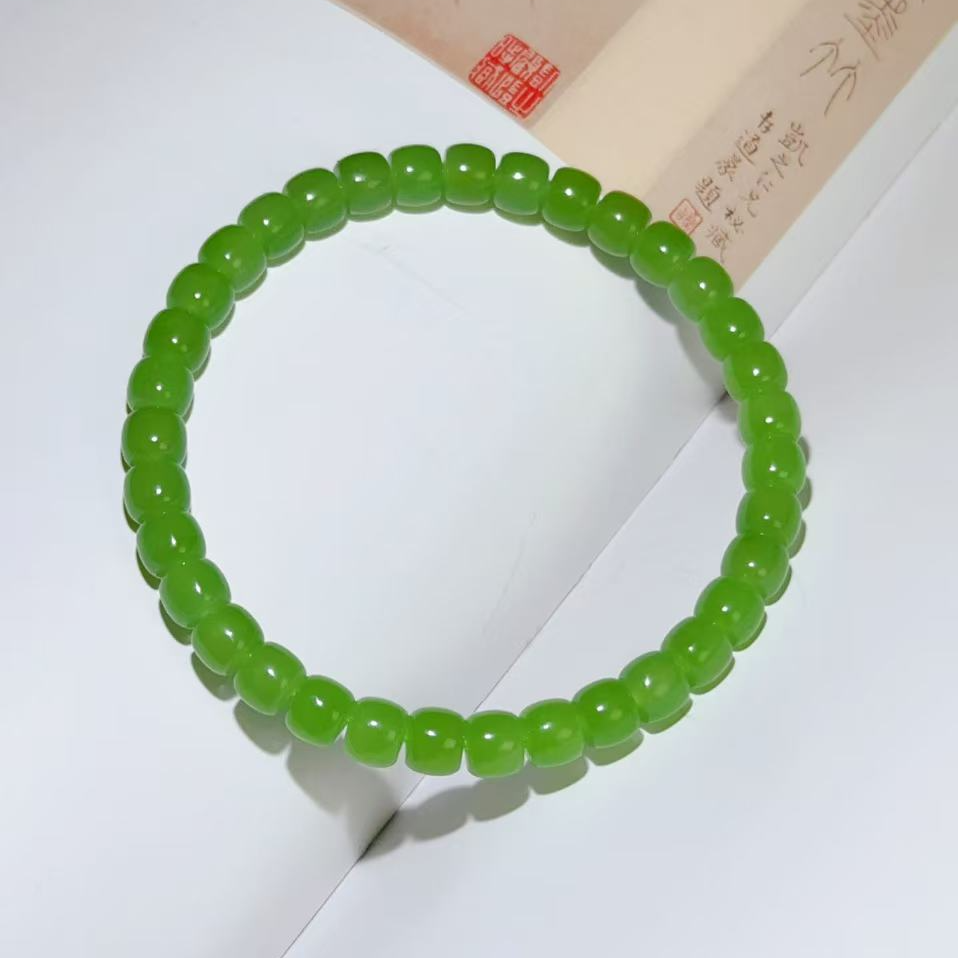 和田玉碧玉苹果绿直切手串