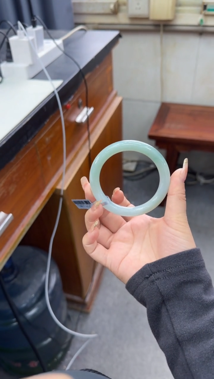 【闪购商品】翡翠手镯未镶嵌翡翠手镯