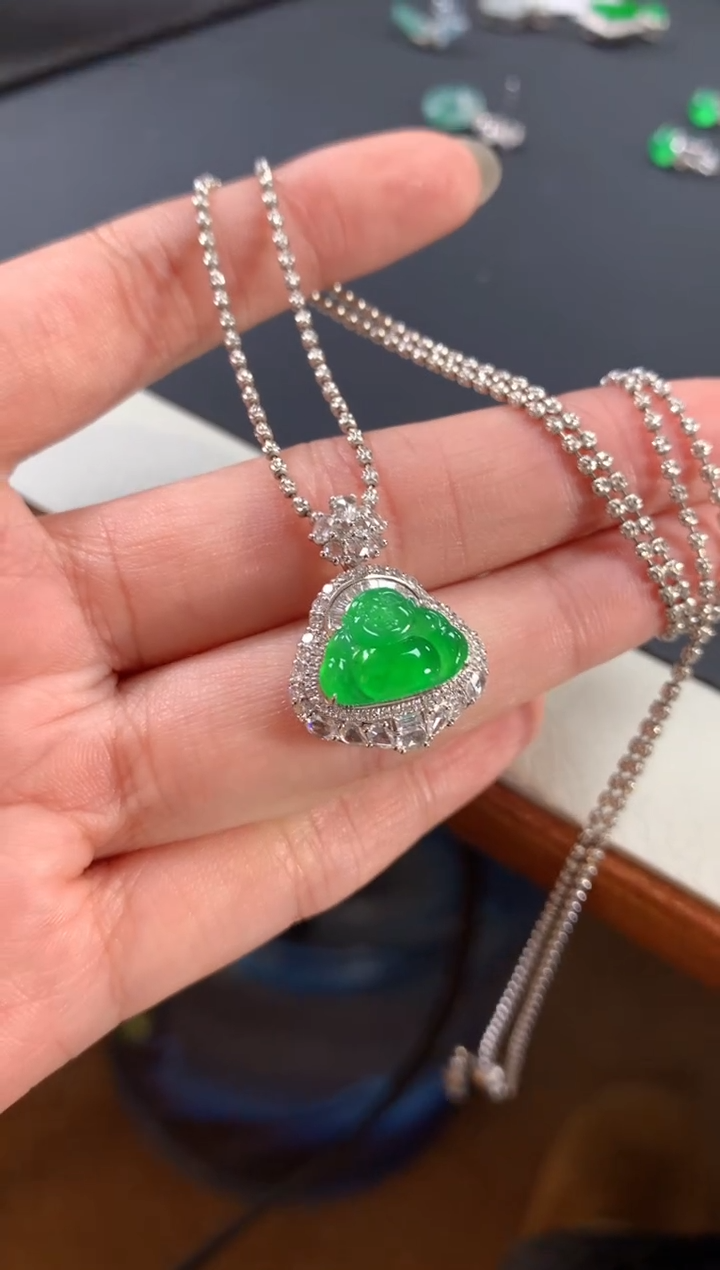 【闪购商品】翡翠吊坠(不含链)18K金镶嵌A345|19800