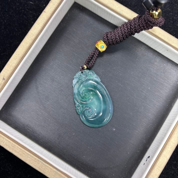 翡翠A货危如意吊坠（多样性发货拍一个发一个）37*23*3-561715