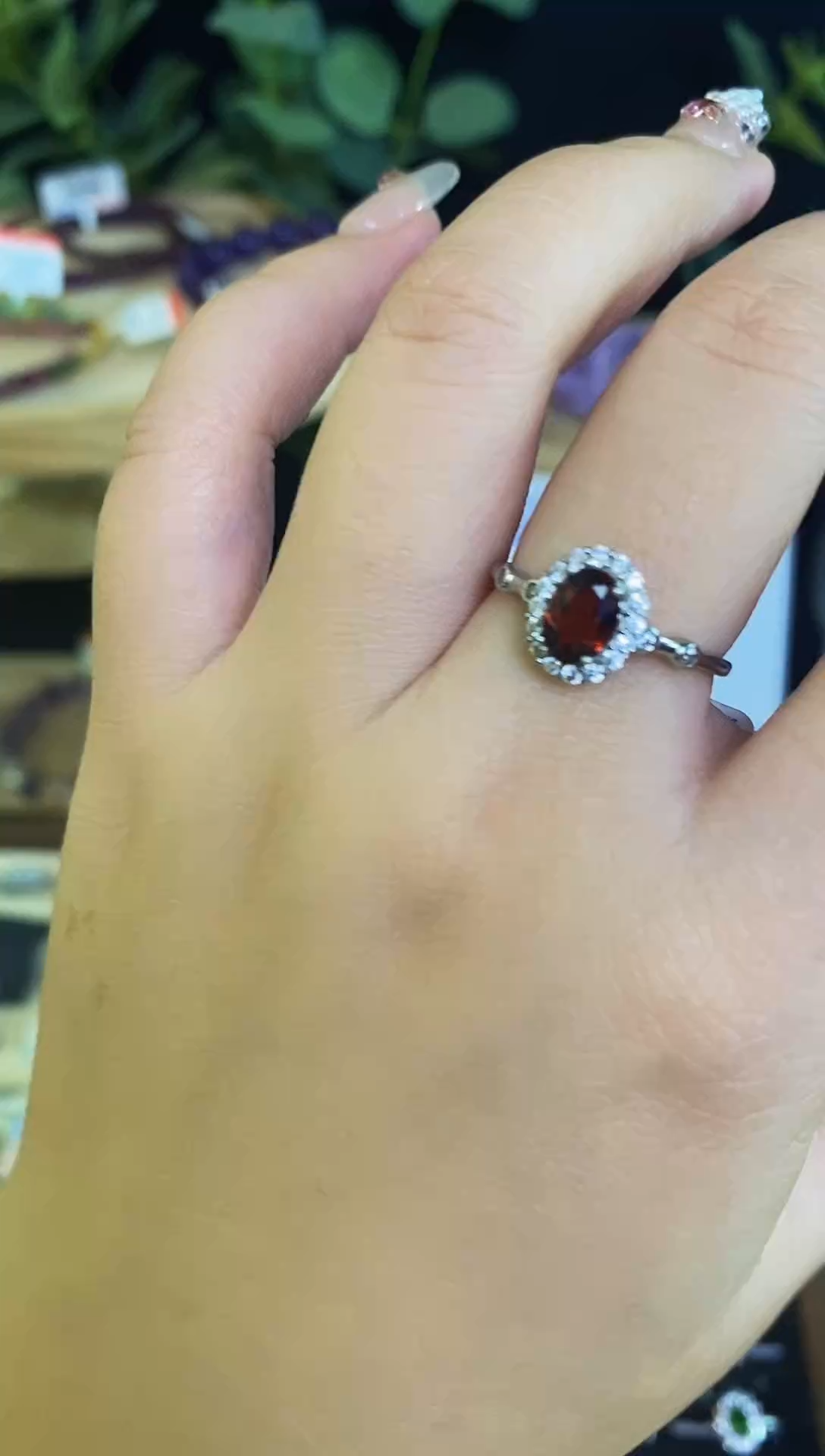 【闪购商品】石榴石戒指银S925镶嵌戒指