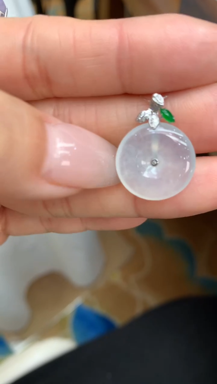 【闪购商品】翡翠颈饰18K金镶嵌平安扣