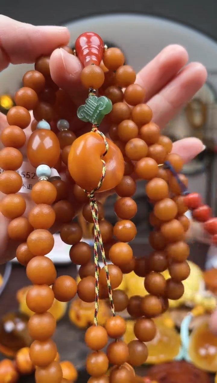 【闪购商品】琥珀裸石未镶嵌首饰 假1赔4 （多样性发货1件