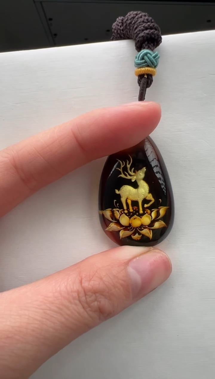 琥珀颈饰未镶嵌吊坠