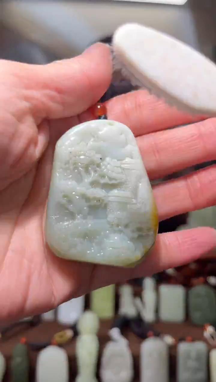 颈饰未镶嵌和田玉`