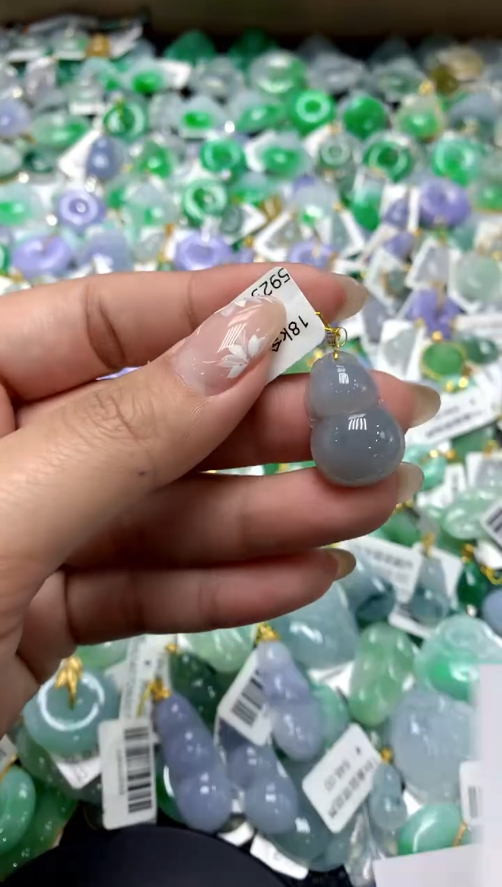 【闪购商品】翡翠颈饰18K金镶嵌111111111111111111