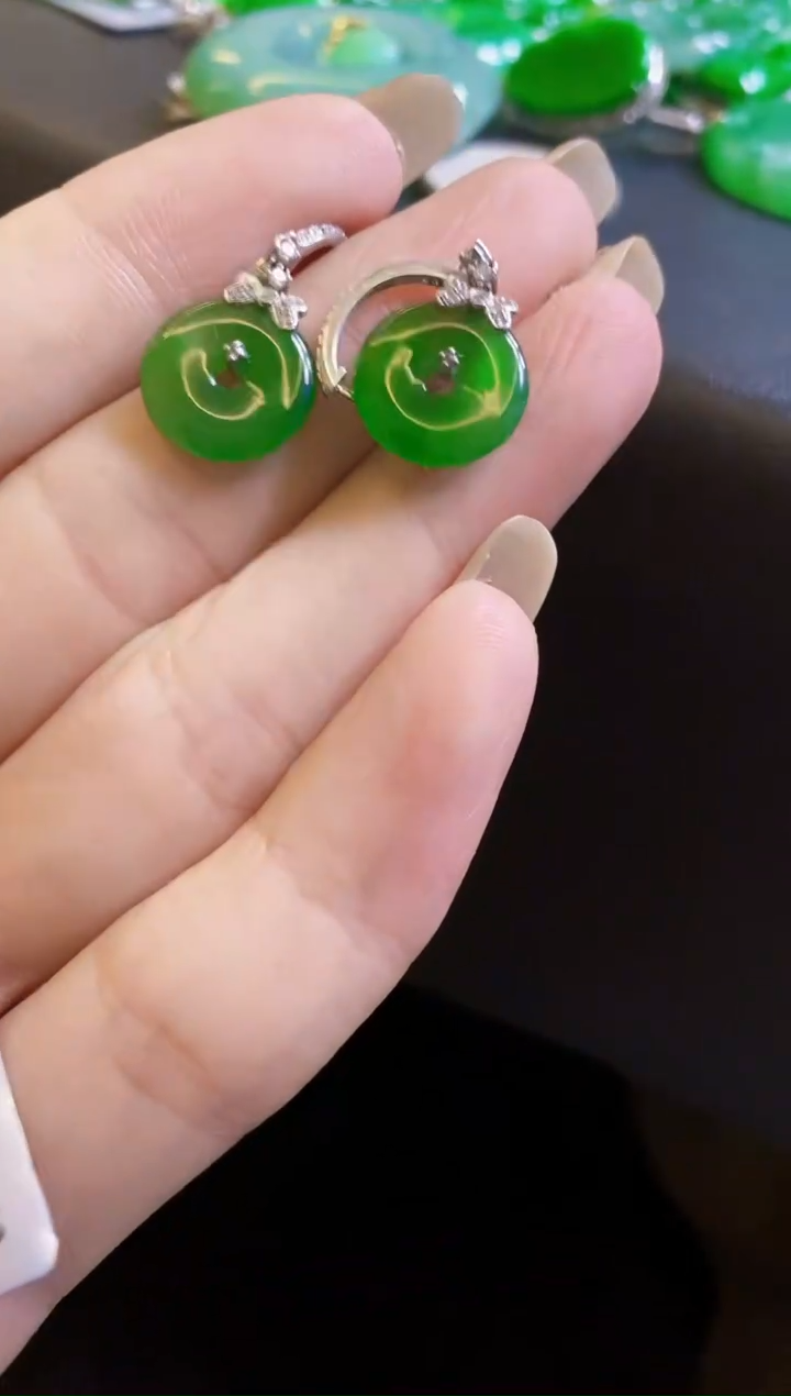 【闪购商品】定制翡翠18K金镶嵌耳饰