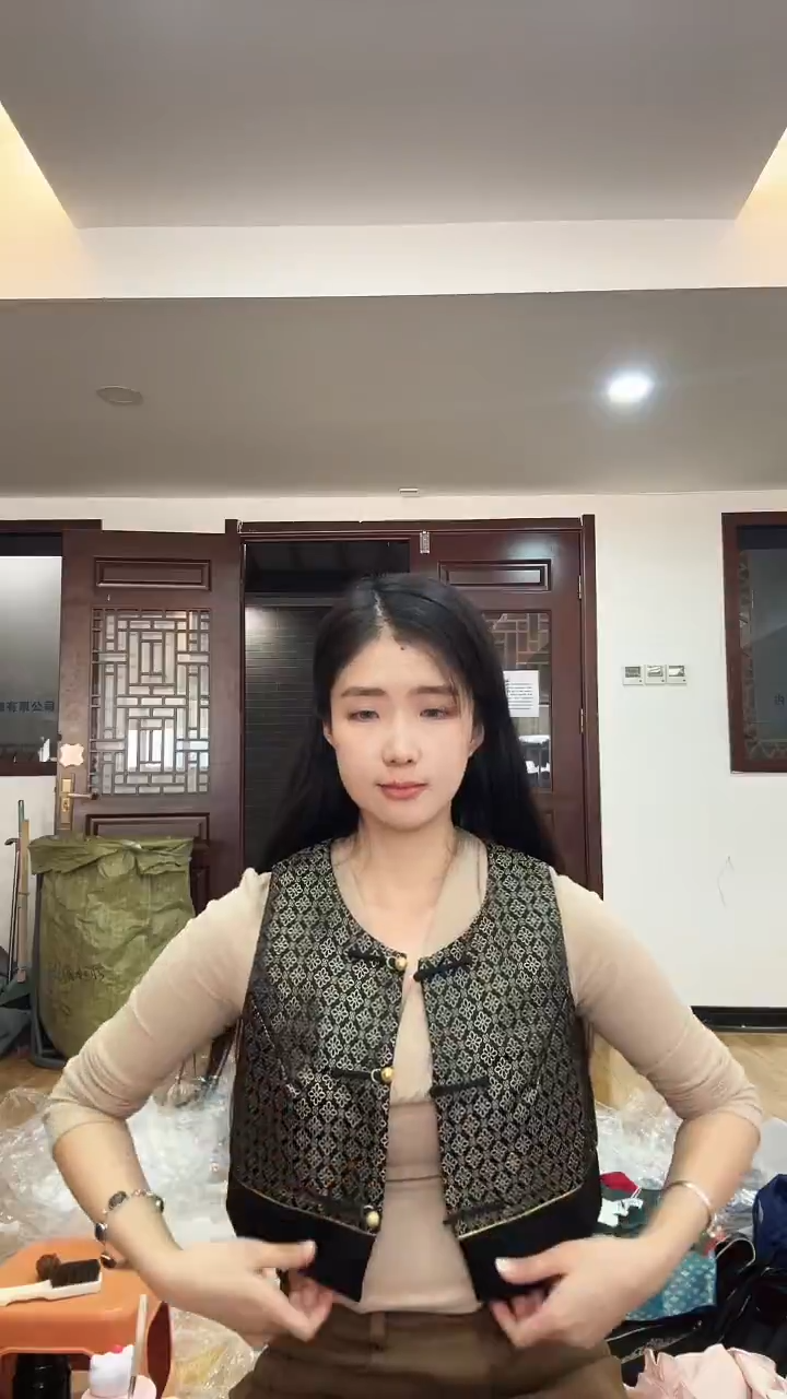 马甲       L码        105-115斤