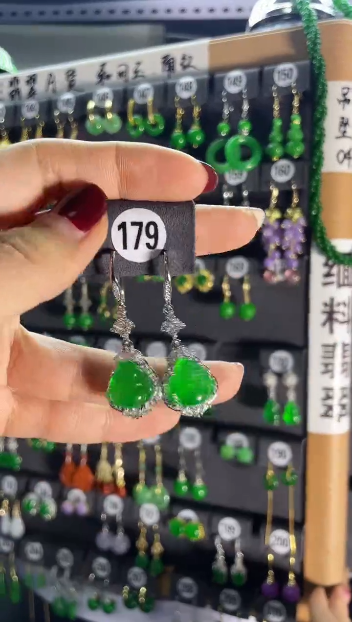【闪购商品】翡翠耳饰银S925镶嵌179...