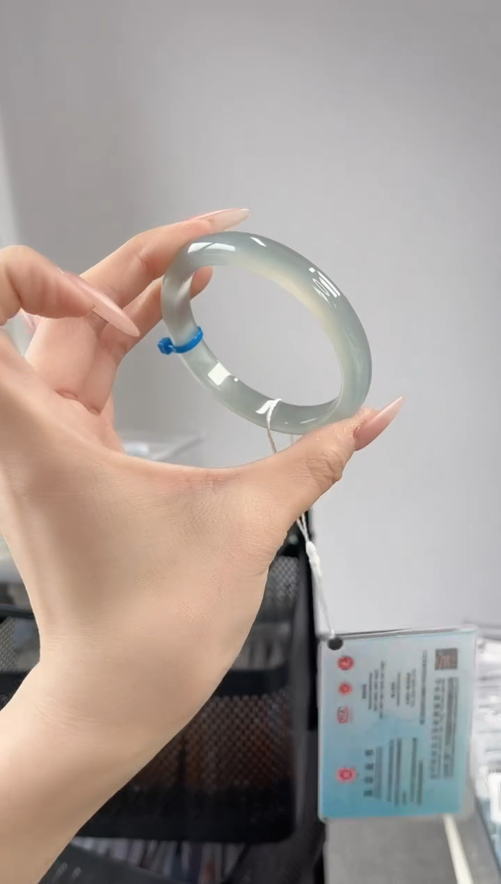 【闪购商品】玛瑙/玉髓手镯未镶嵌55-56圈口