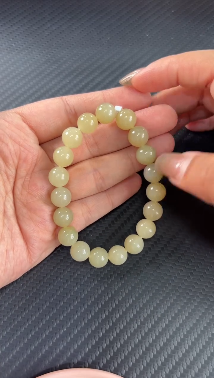手串未镶嵌和田玉若羌微色差卡10
