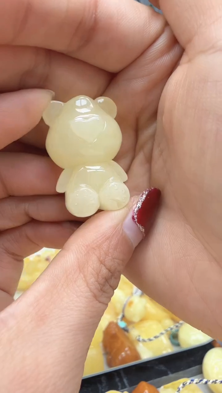 【闪购商品】琥珀裸石未镶嵌挂坠