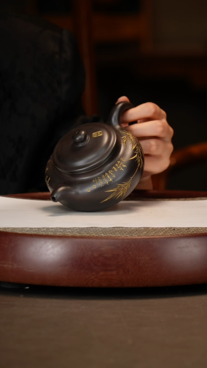 【闪购商品】紫砂茶壶黑墩头仿古280c