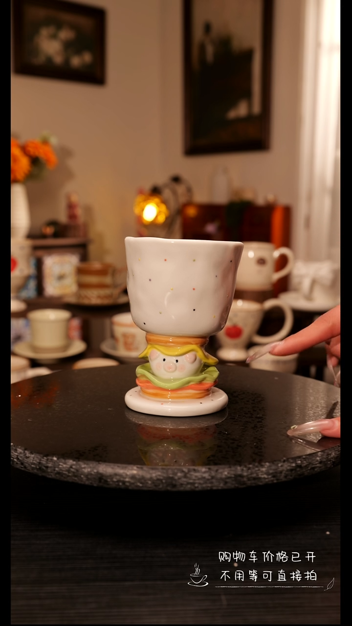 陶瓷便携款汉堡小猪   手握杯  手绘釉下彩