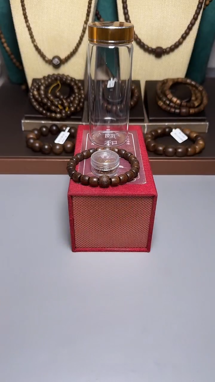 沉香富森红土s0.8桶珠单圈