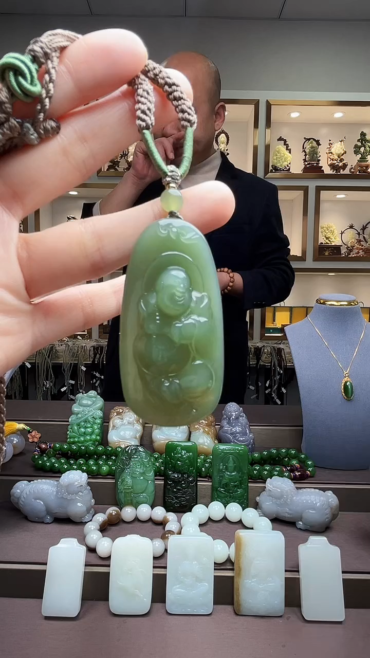 【闪购商品】和田玉颈饰未镶嵌苏