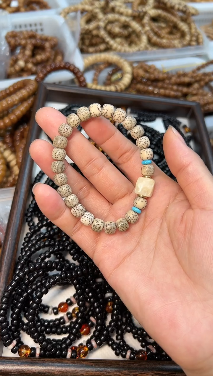 手串星月菩提卡8mm石玉料 设计款 单圈