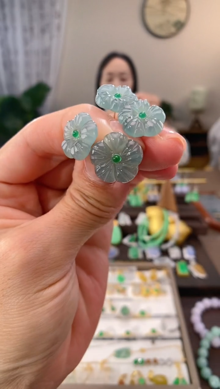 翡翠未镶嵌吊坠(不含链)耳饰一对多样性发一