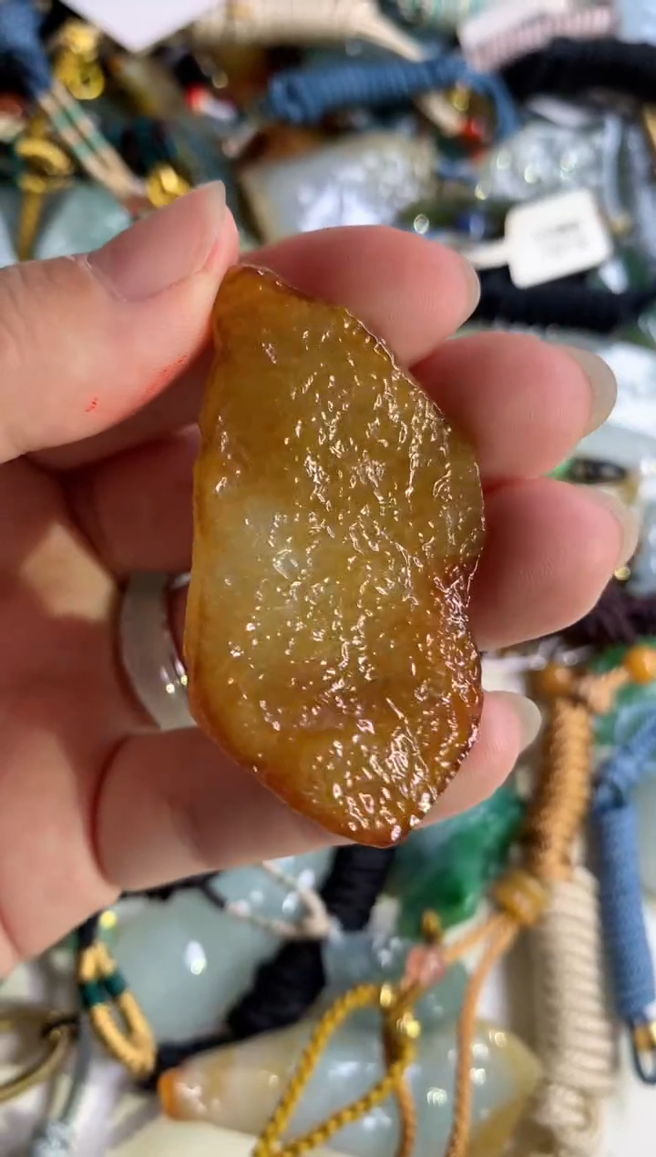 【闪购商品】翡翠颈饰未镶嵌吊坠
