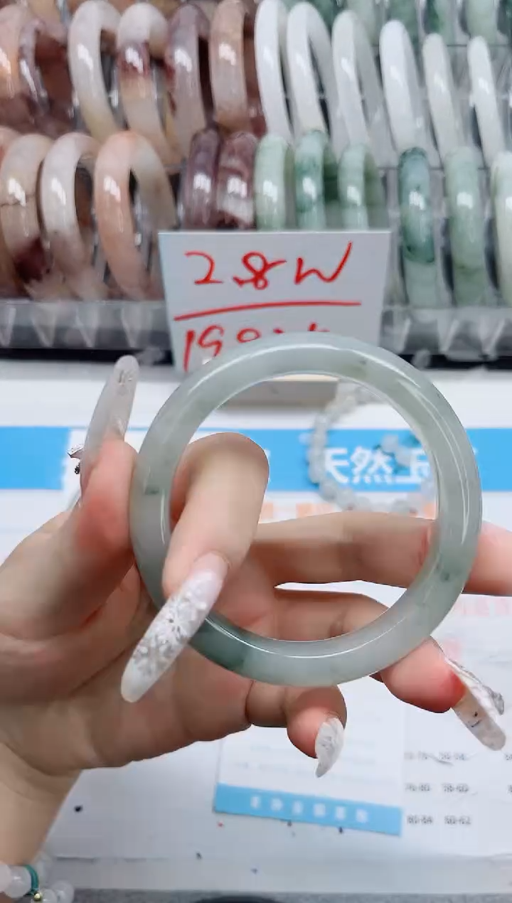 【闪购商品】石英质玉手镯未镶嵌A117-58.1