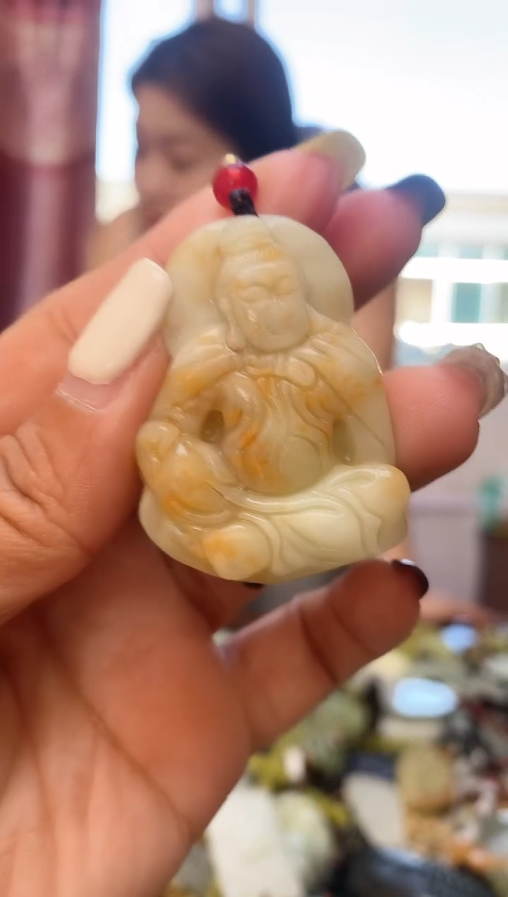 未镶嵌岫玉吊坠   