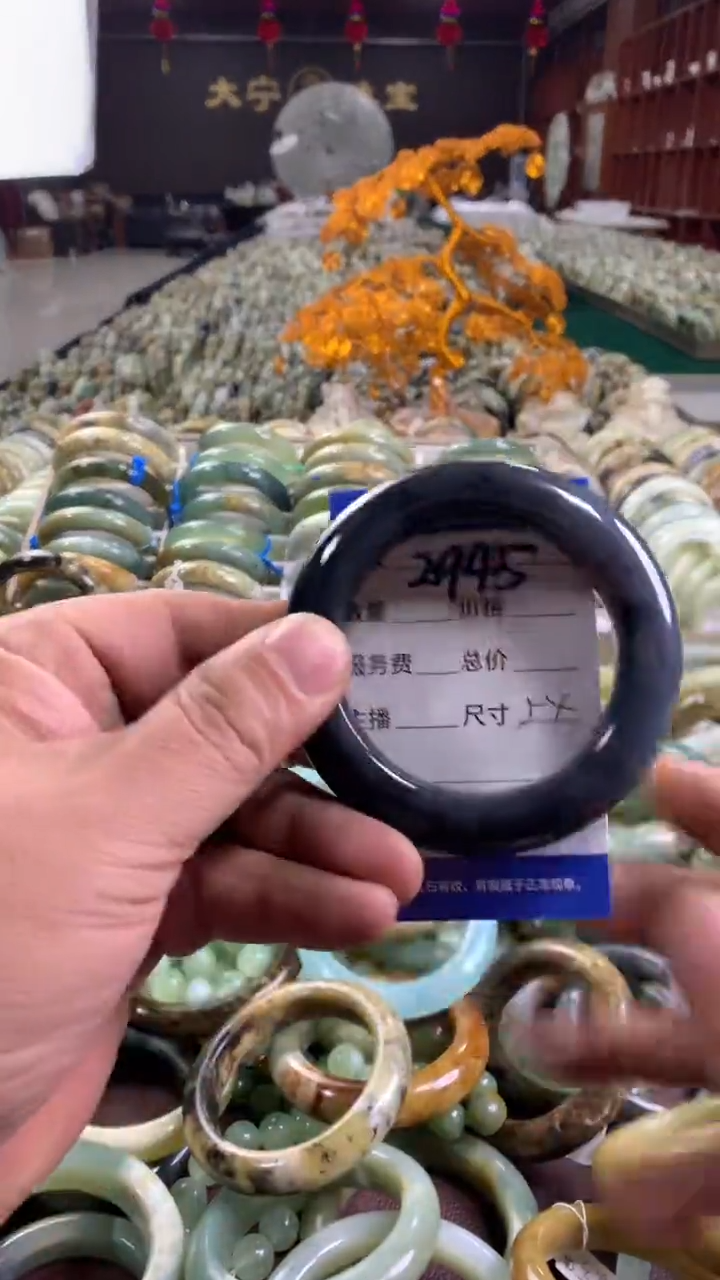 未镶嵌蛇纹石玉手镯2945