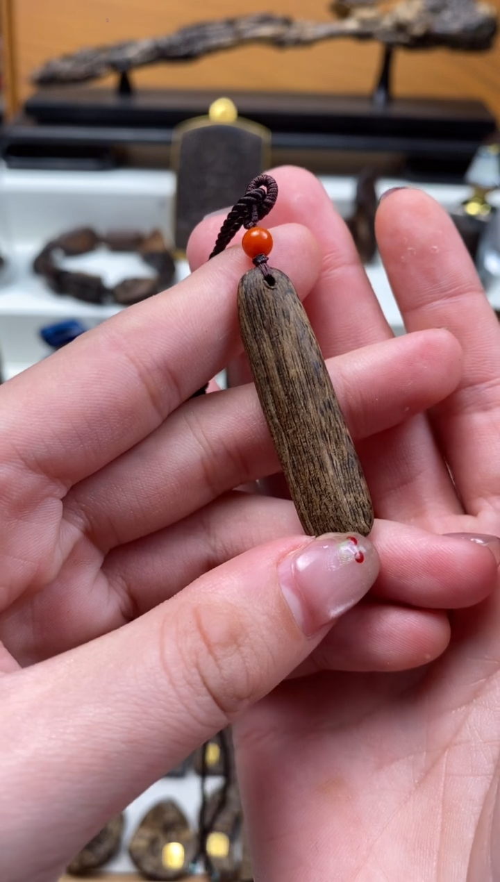 【闪购商品】沉香吊坠达拉干 随型