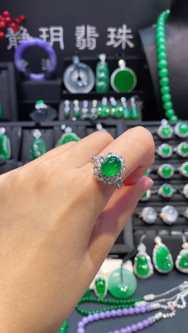 【闪购商品】翡翠戒指18K金镶嵌蛋面戒指5181701