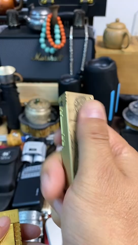 瓷片闪购商品，如图所示