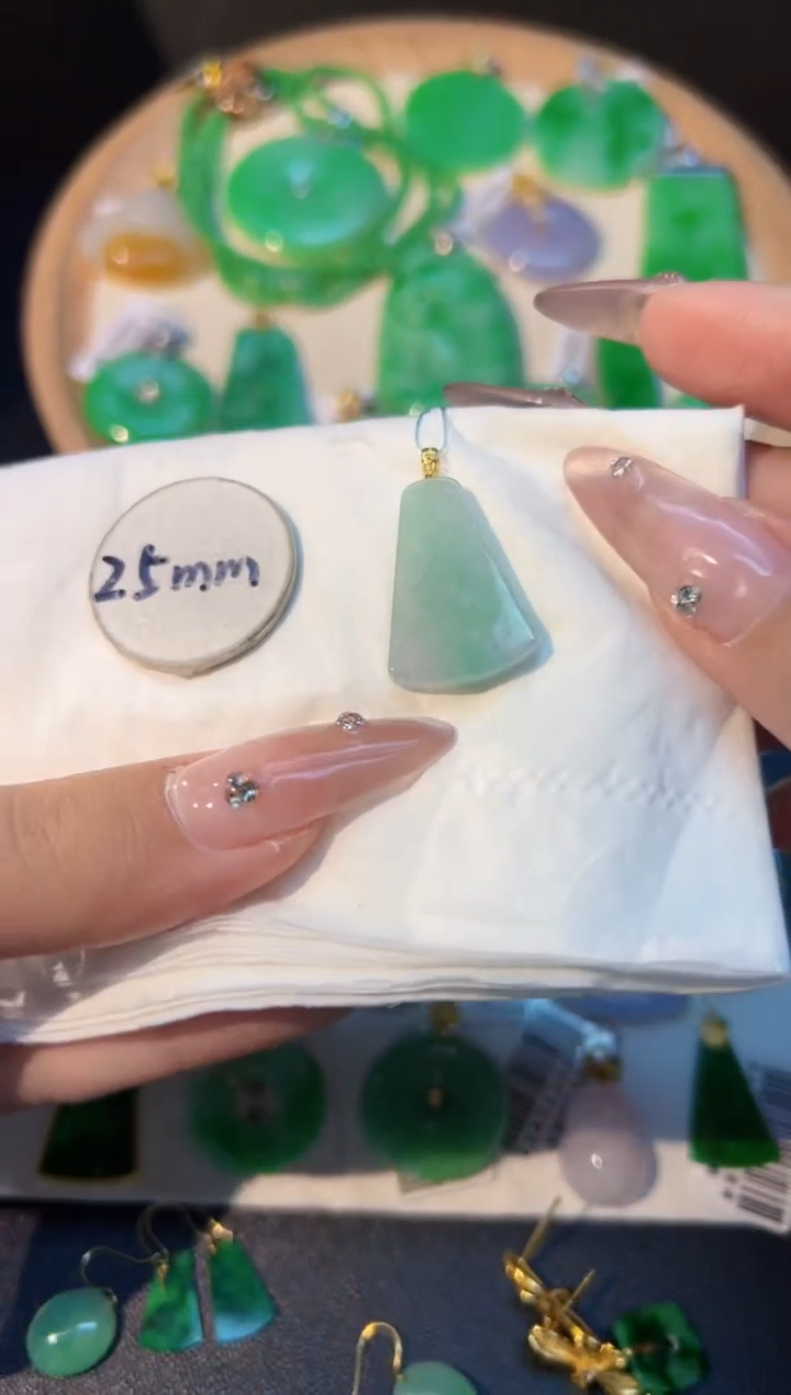 【闪购商品】翡翠颈饰18K金镶嵌Y缅料A货/支持复检/一件