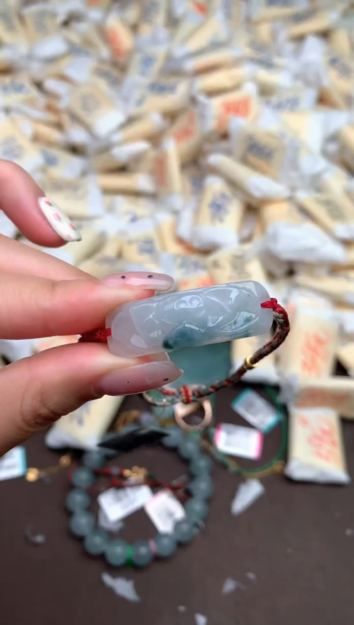 【闪购商品】翡翠手绳未镶嵌—