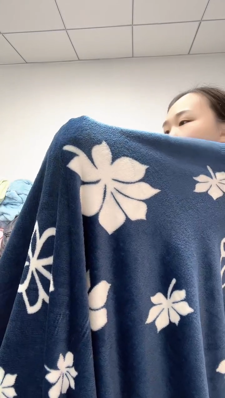 法兰绒2.2x4.6左右已主播介绍为准