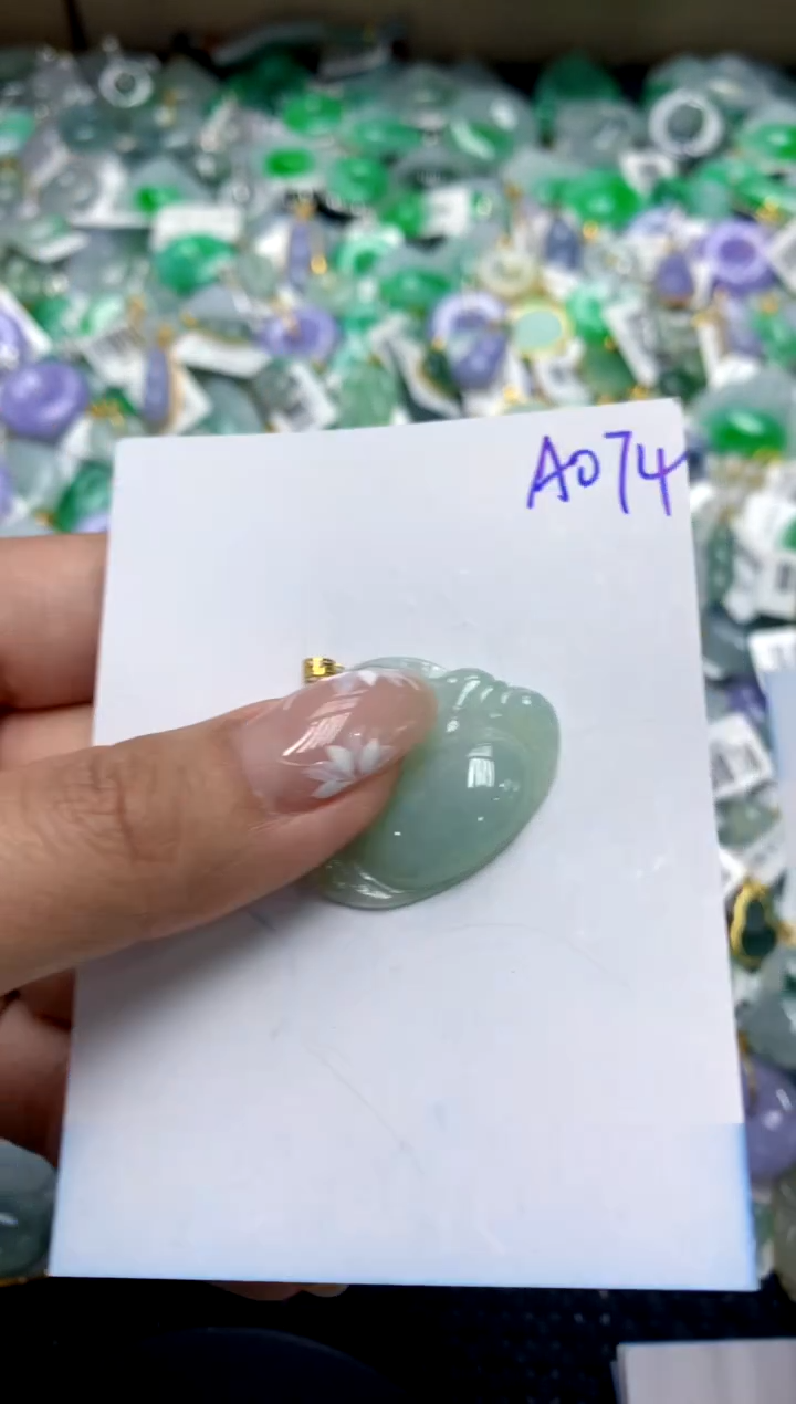 【闪购商品】翡翠颈饰18K金镶嵌111111111111111111