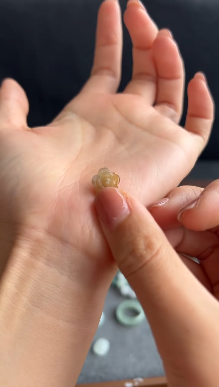 翡翠未镶嵌颈饰715买断